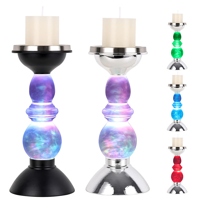 نور شب ابری با سایه شمع